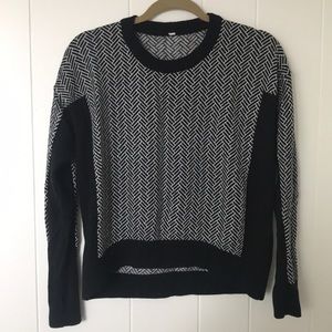 LuLuLemon cropped sweater